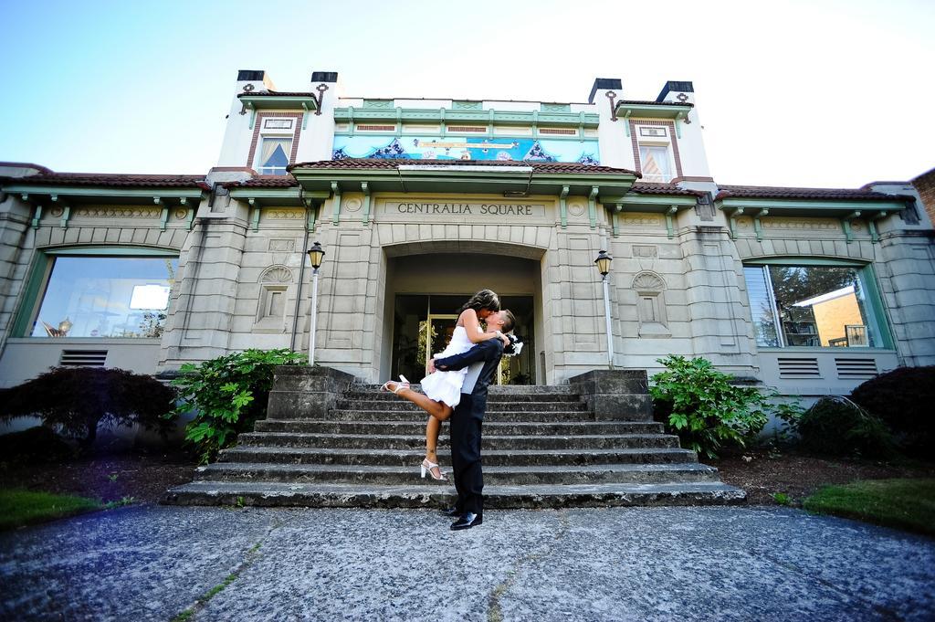 Centralia Square Grand Ballroom And Vintage Hotel Экстерьер фото